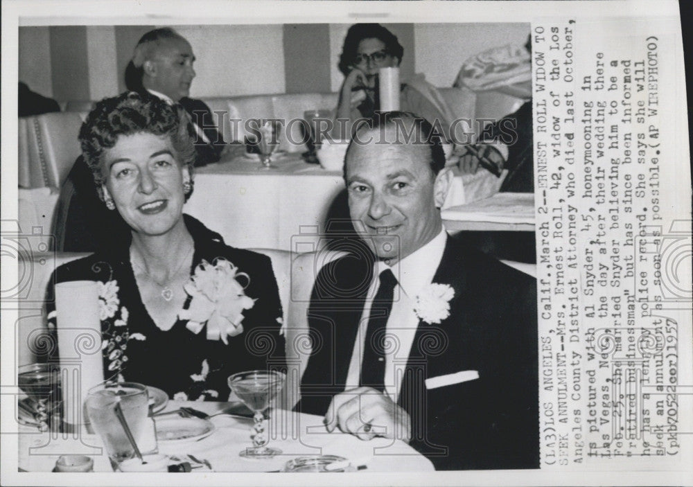 1957 Press Photo Mrs Ernest Roll, Widow Of LA DA, With New Husband Al Snyder - Historic Images