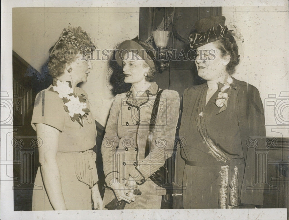 Press Photo Mrs Wm C. Cusack,Lady Cynthia Tothill & Mrs H. Claussen - Historic Images