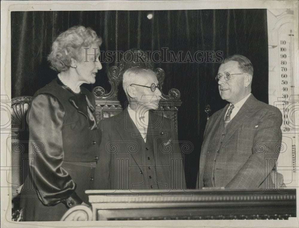 1950 Press Photo Sen Leslie Cutler, Takeshi Yamazaki of Japan &amp; HS Richardson - Historic Images