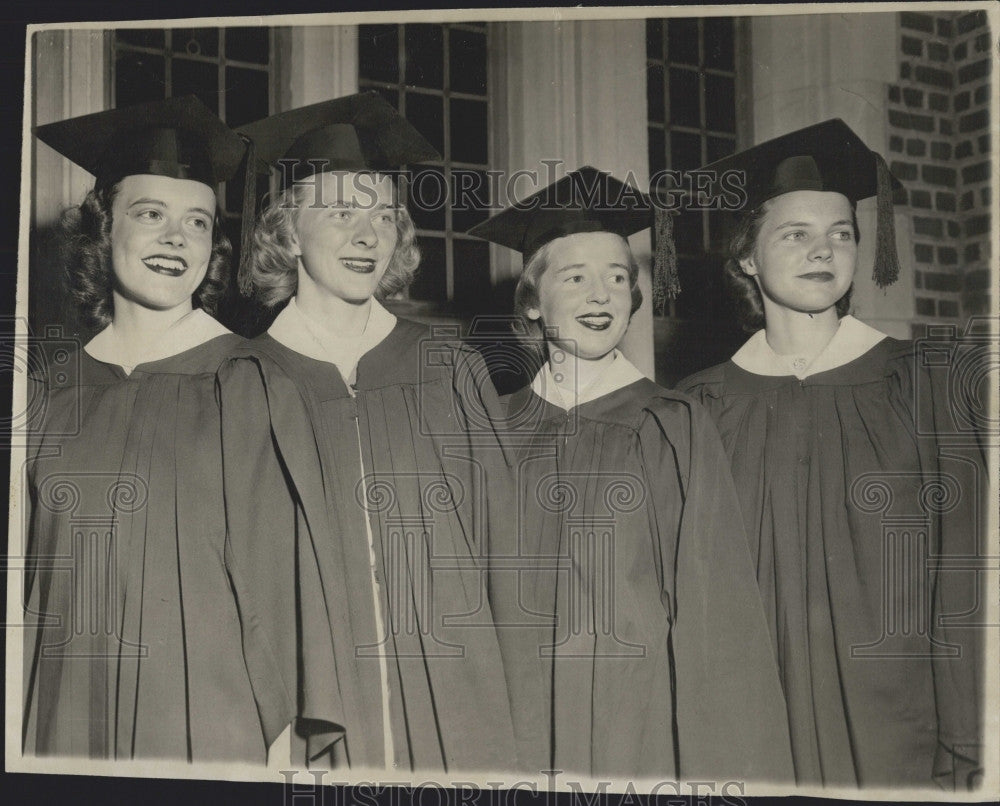 1951 Press Photo Wellesley class 1951 officers, M Cushman,G Beaverson, - Historic Images