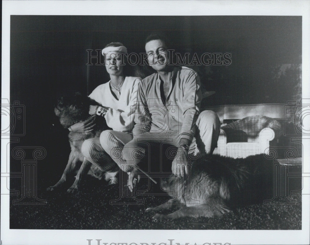 Press Photo Madleen Kane At Home With Hisn=band Jean-Claude Friederich - Historic Images