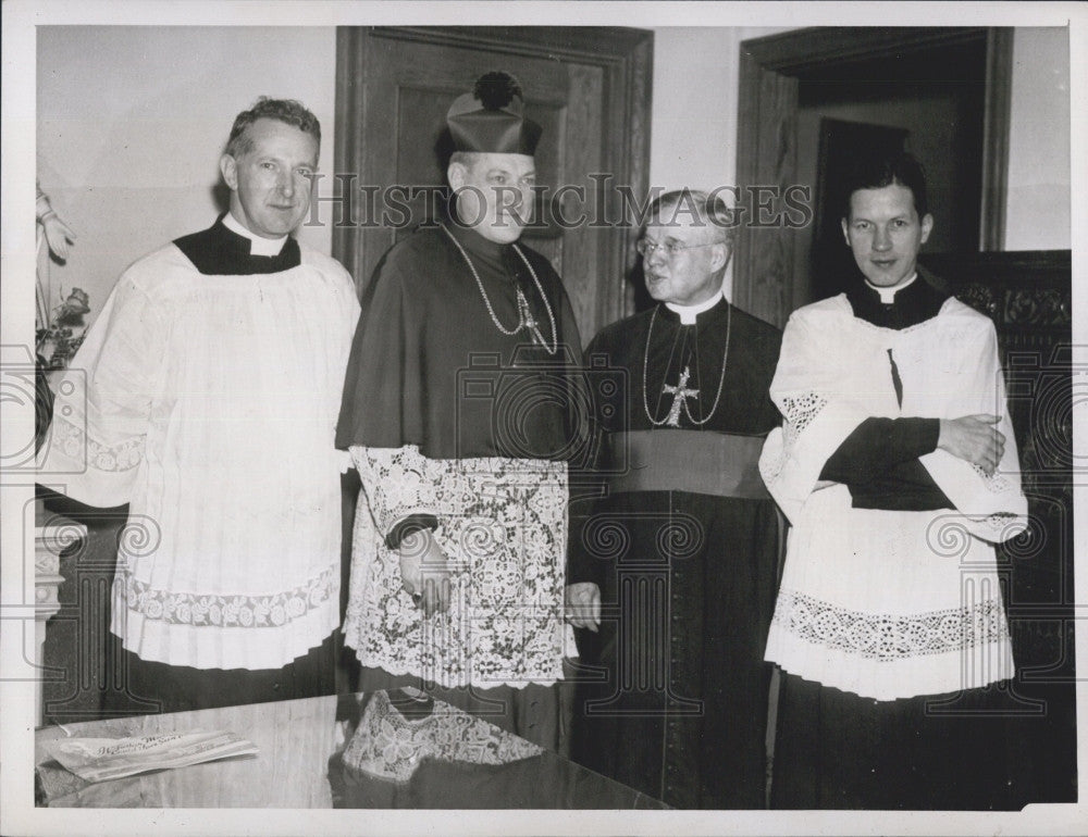 1946 Press Photo  Archbishop Richard J. Cushing, Rev JS Sexton,ArBi. JG Murray, - Historic Images