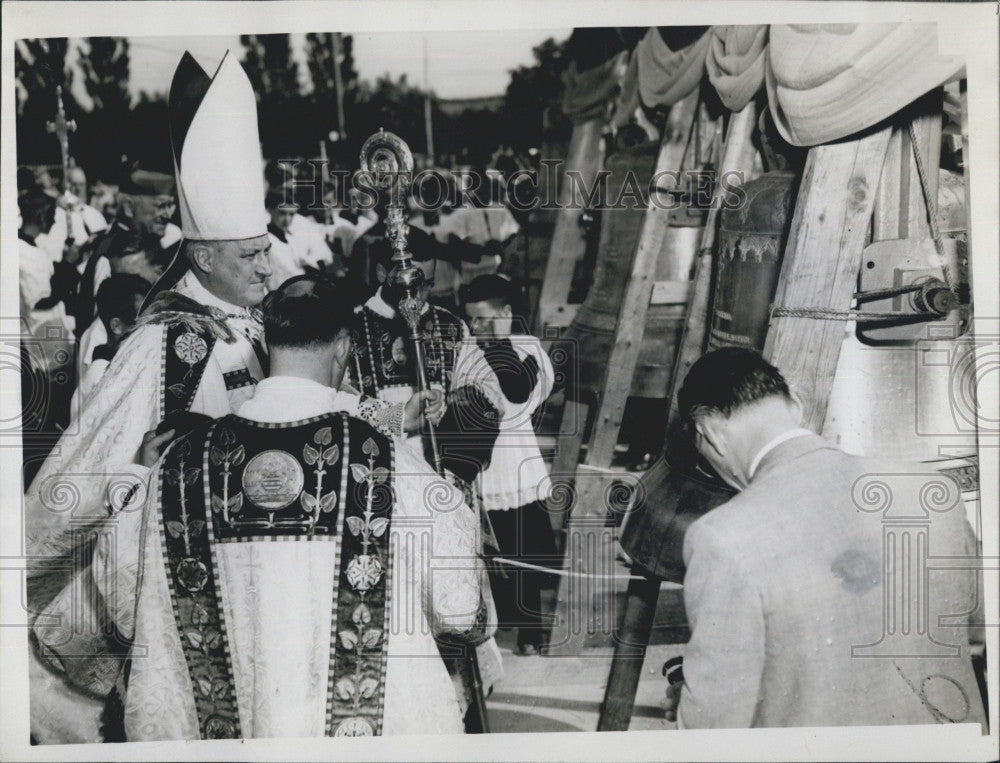 1946 Press Photo Archbishop Richad J. Cushing of Boston, Mass - Historic Images