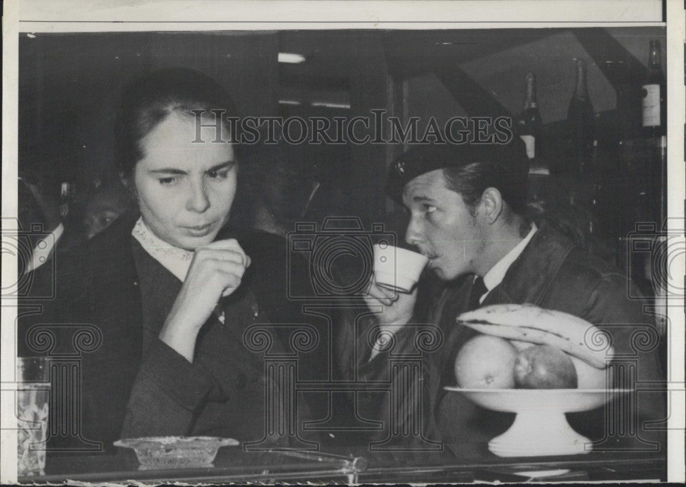 1959 Press Photo Cuban Army Leader Raul Castro &amp; Wife En Route To Chile - Historic Images