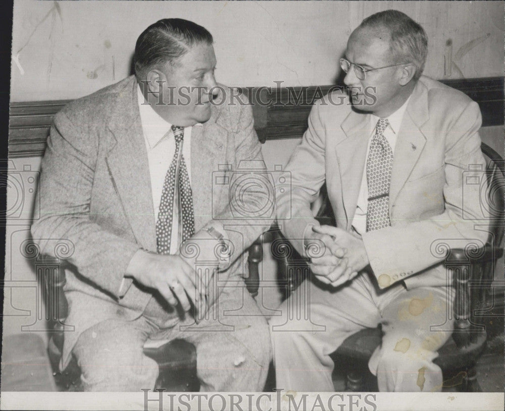 1948 Press Photo Andrew Cataldo &amp; atty Francis H. Farrell - Historic Images