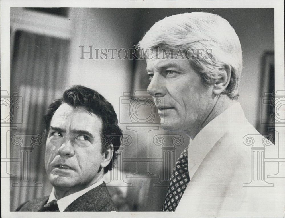 1972 Press Photo Carl Betz and Peter Graves in &quot;Mission Impossible&quot;. - Historic Images