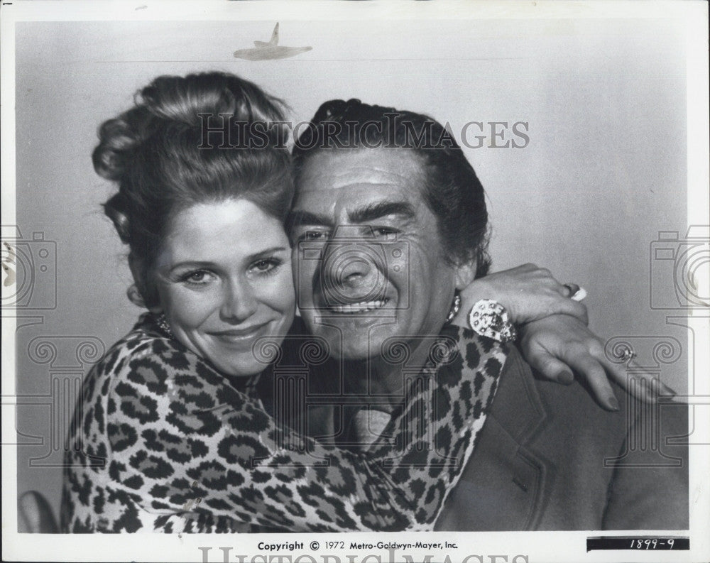 1972 Press Photo Maggie Blys And Victor Mature In &quot;Every Little Crook And Nanny&quot; - Historic Images