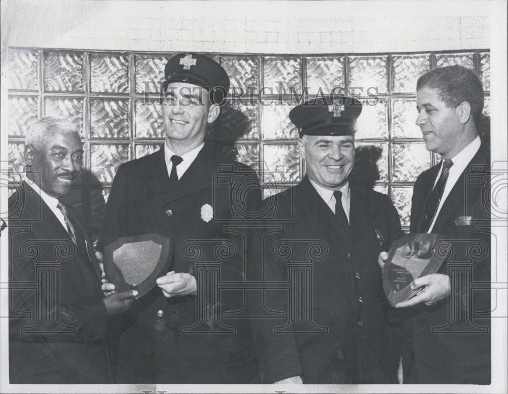 1968 Press Photo William Carroll, Charles Connolly Accept Awards at NAACP - Historic Images