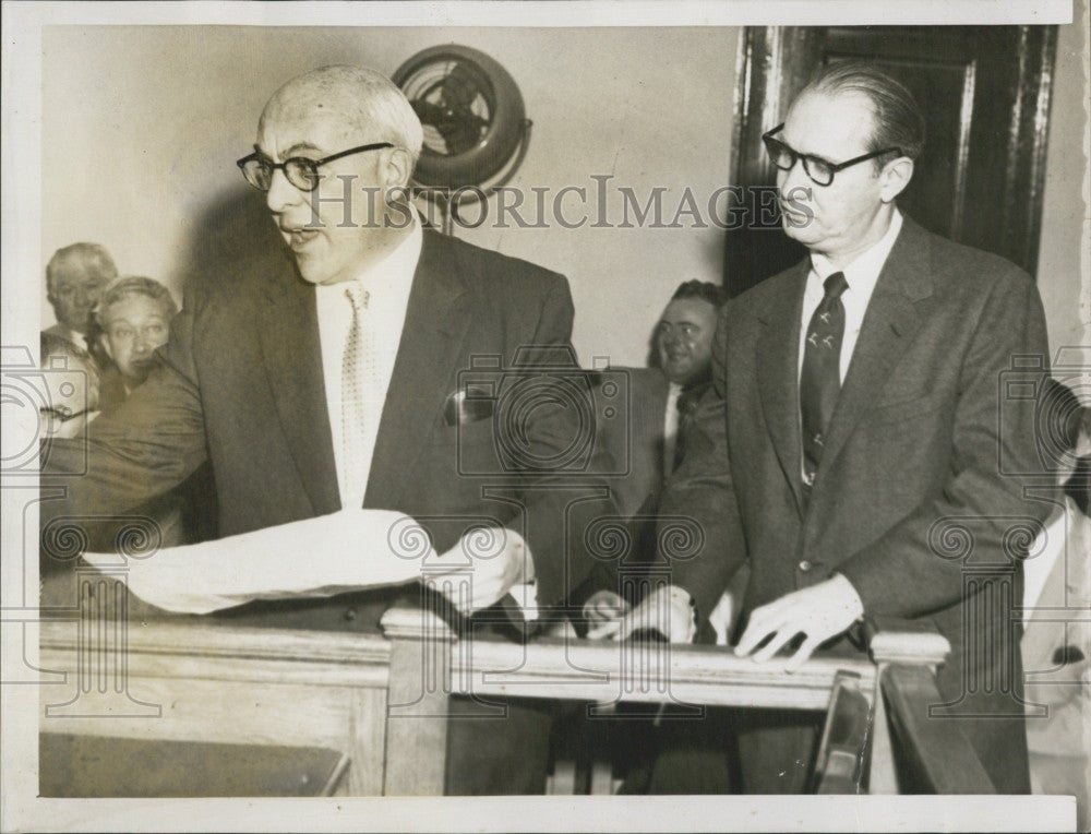 1955 Press Photo Attorney Julius Soble Herbert Zakon - Historic Images