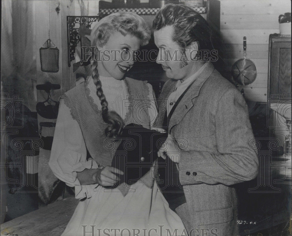 Barbara Ruick and Robert Rouseville in the musical