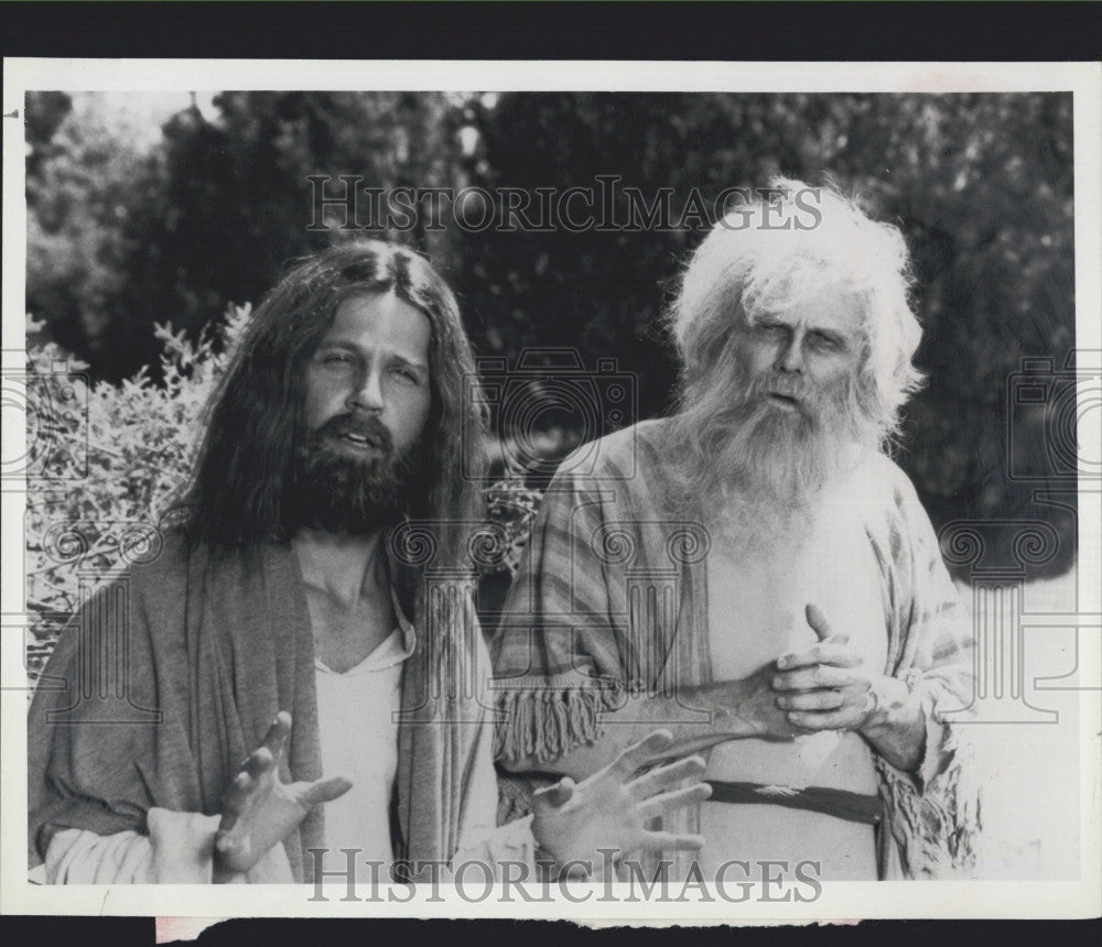 1970 Press Photo John Rubinstein &amp; Oscar Rowland &quot;In Search of Historic Jesus&quot; - Historic Images