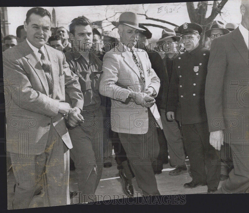 1957 Press Photo Russell Lablanc, Inspector Charles Lynch, John Shorten - Historic Images