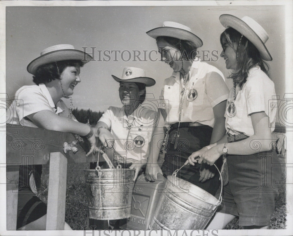 1965 Press Photo Massachusetts Girl Scout Roundup Farragut Idaho Water Buckets - Historic Images