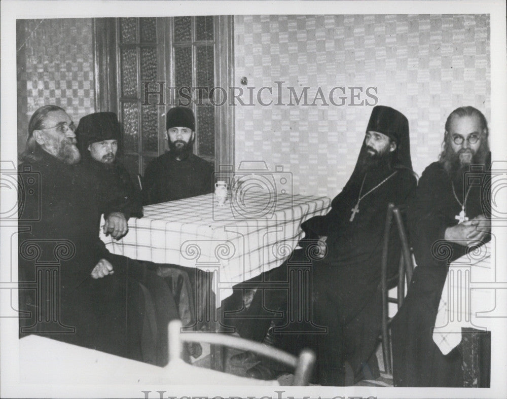 1951 Press Photo Priests Vladimiro Lindemana, Andrei Krisolov and Ivano Raskcha - Historic Images