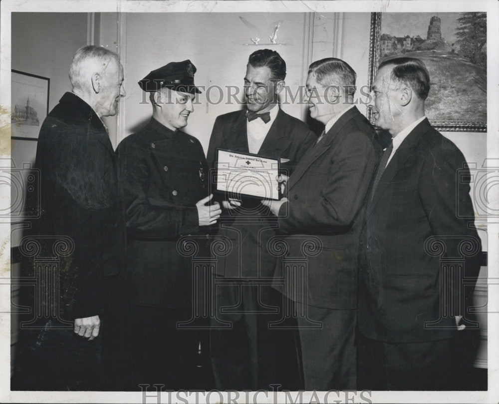 1956 Press Photo Somerville policeman Ed F Leahy,Mayor WJ Donovan,Hallet,Bellini - Historic Images