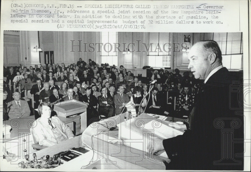 1974 Press Photo Governor Meldrim Thomson, Jr. - Historic Images