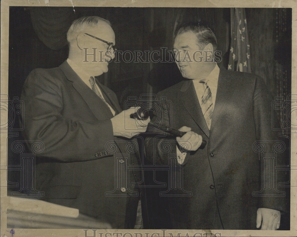 1958 Press Photo Rep. Harry Albro, House Speaker John F. Thompson - Historic Images