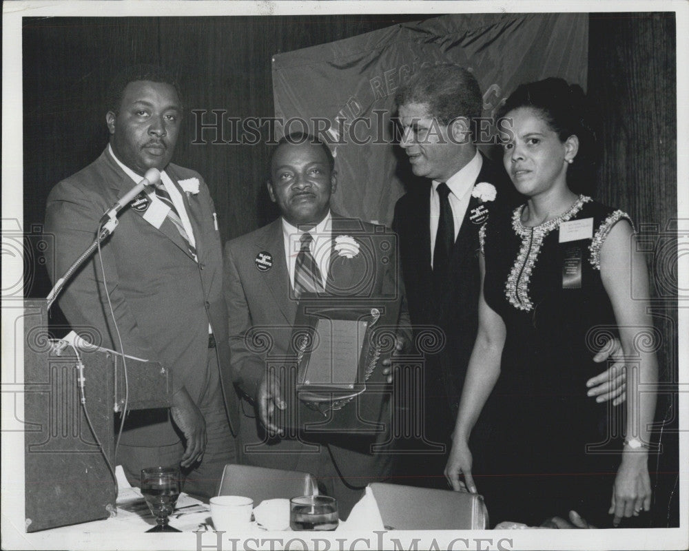 1970 Press Photo Alvin Thompson,Thomas Coates,Judge William Booth &amp; Gail Bishop - Historic Images