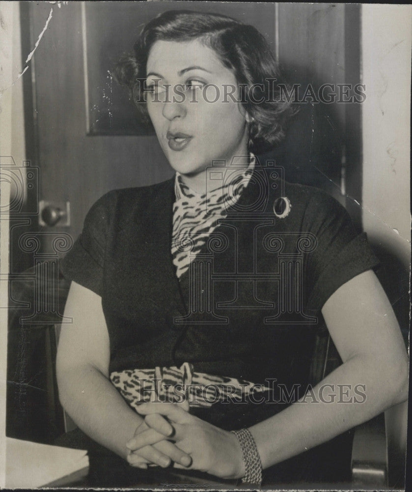 1953 Press Photo Ruth Steinberg,Freshman from Univ. of Nweton, testified. - Historic Images