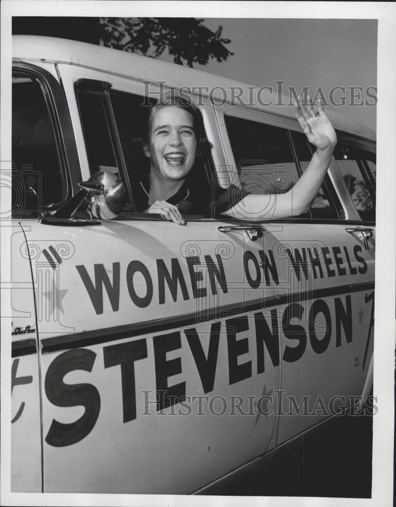 1956 Press Photo Mrs. Aldai Stevenson, Jr., daughter-in-law of Adlai Stevenson - Historic Images