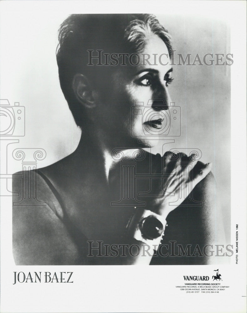 Press Photo  Joan Baez,  American folk singer, songwriter, musician. - Historic Images