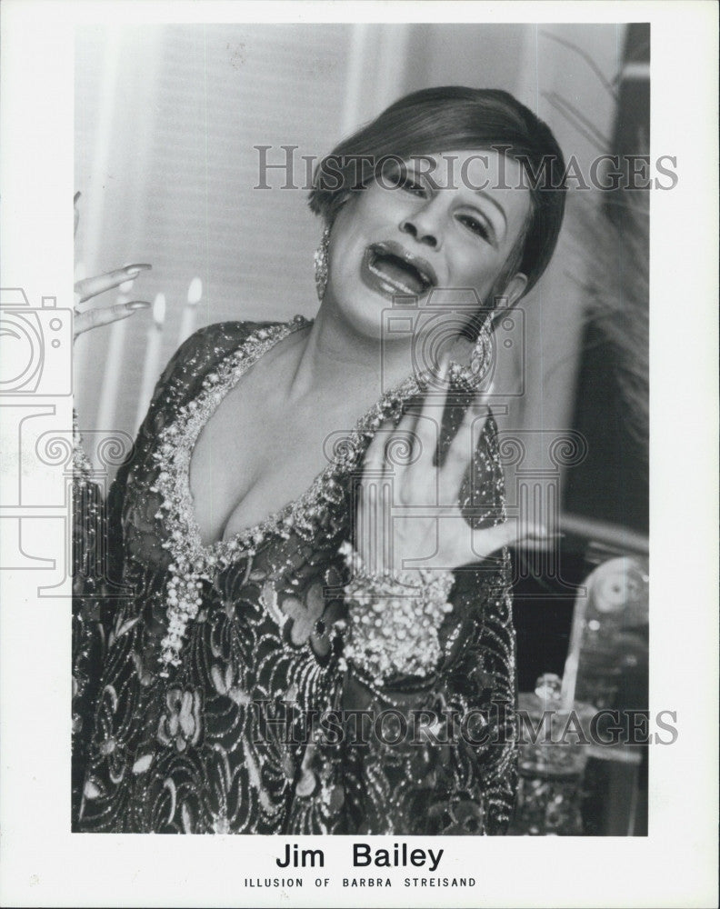 1989 Press Photo Famous Illusionist Jim Bailey as Barbara Streisand. - Historic Images