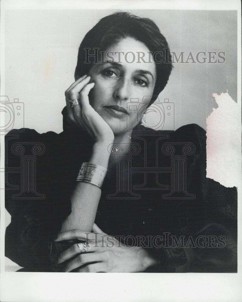 Press Photo Joan Baez n American folk singer, songwriter, musician. - Historic Images