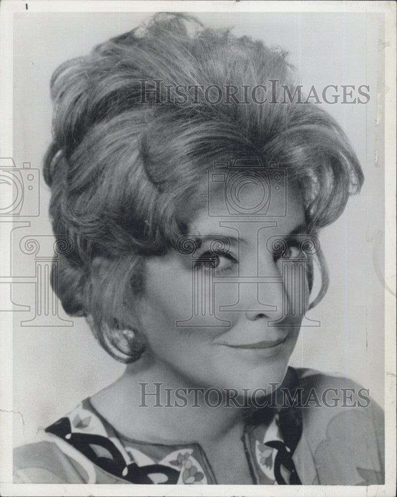 Press Photo Actress Comedian Announcer Peggy Cass - Historic Images