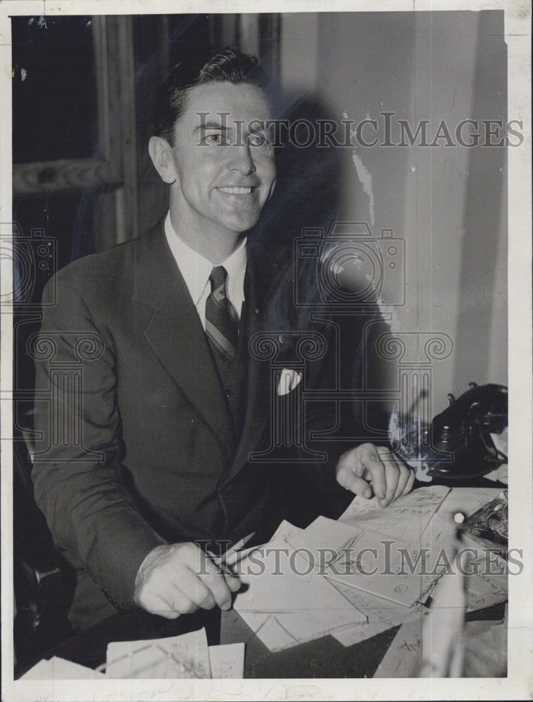 1942 Press Photo Democratic Senate Nominee Joseph Casey - Historic Images