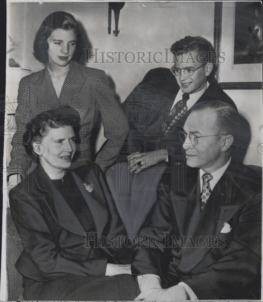 1951 Press Photo Pastor First Methodist Harold Case Family Boston University - Historic Images