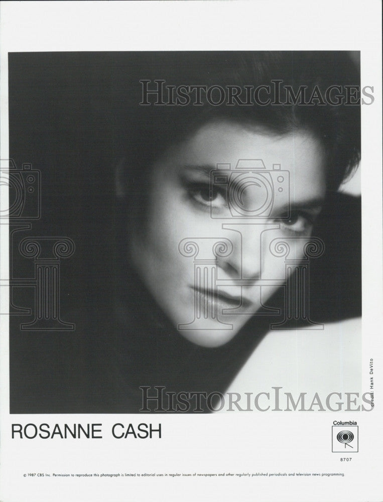 1987 Press Photo Singer-Songwriter, Author Rosanne Cash, Johnny Cash&#39;s Daughter - Historic Images