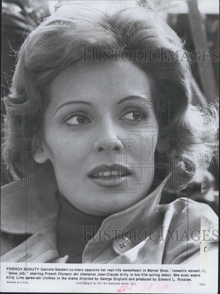 1972 Press Photo Actress Daniele Gaubert in &quot;Snow Job&quot; - Historic Images