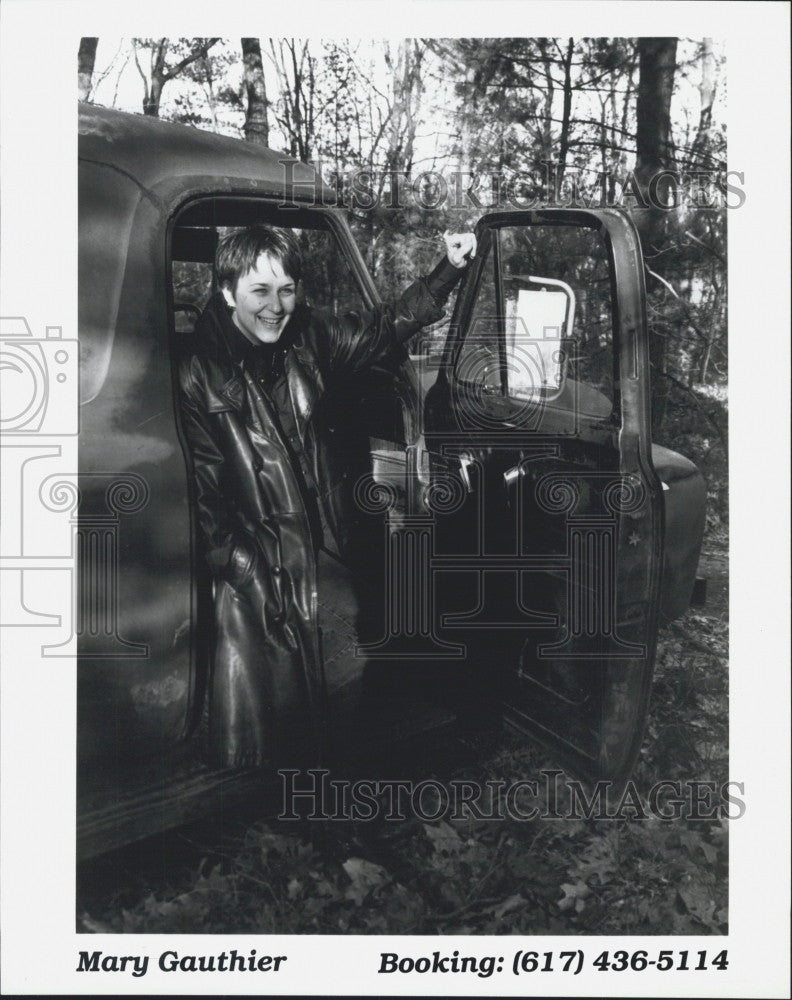 Press Photo Singer SOngwriter Mary Gauthier - Historic Images