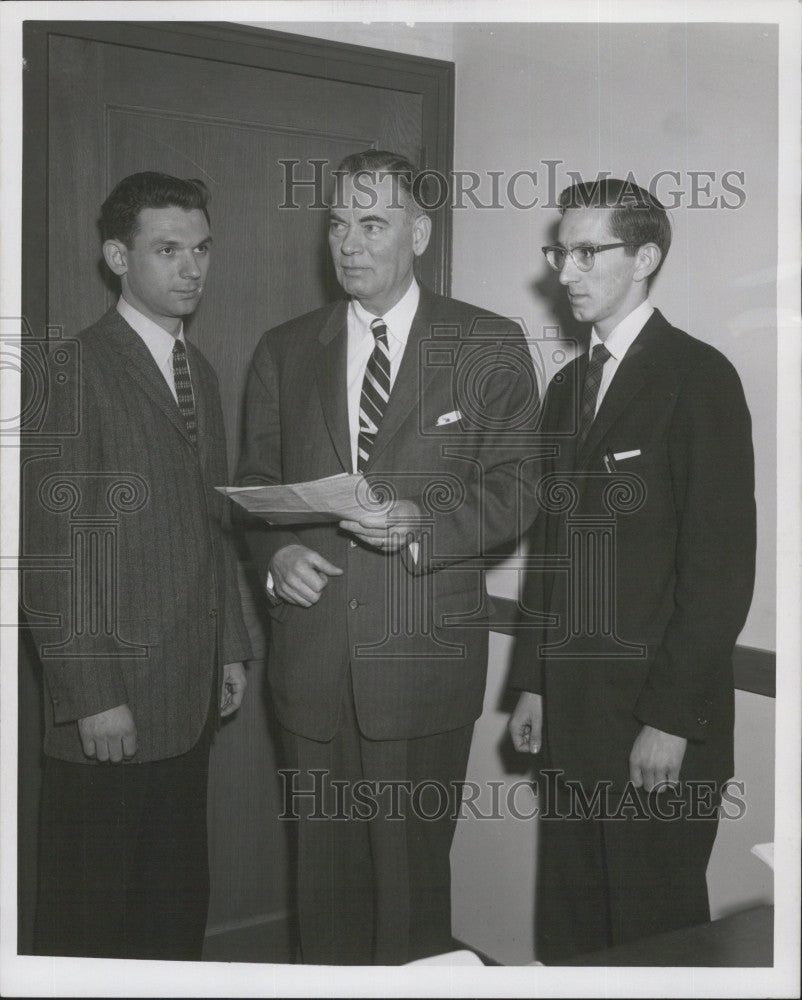 1957 Press Photo Republican State Committee Chairman Charles Gibbons - Historic Images