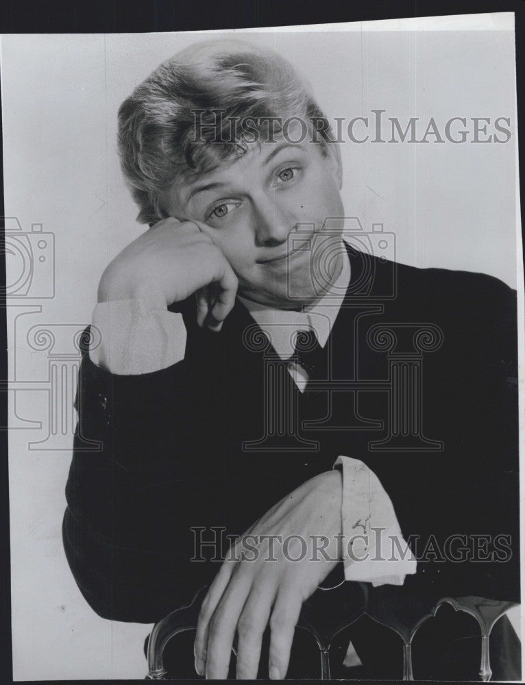 1965 Press Photo Actor Tommy Steele In &quot;Half Of Sixpence&quot; - Historic Images