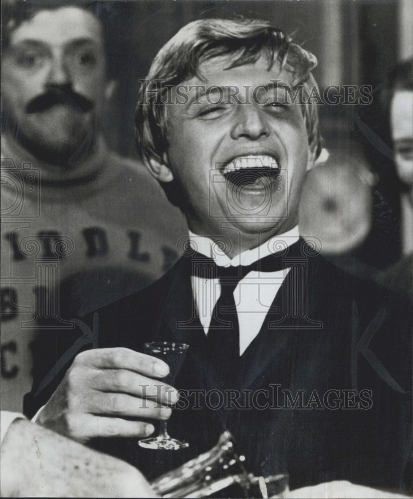 1967 Press Photo Actor Tommy Steele - Historic Images