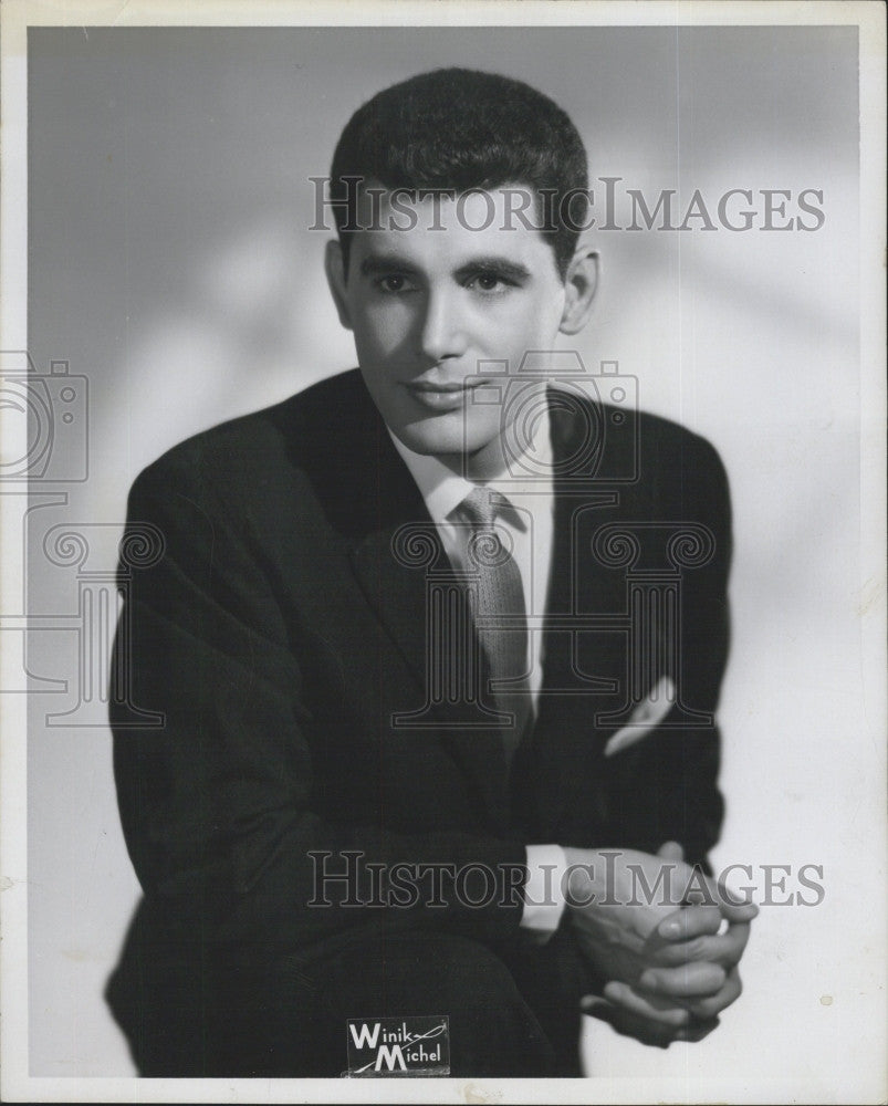 1967 Press Photo Actor Guy Rotondo - Historic Images