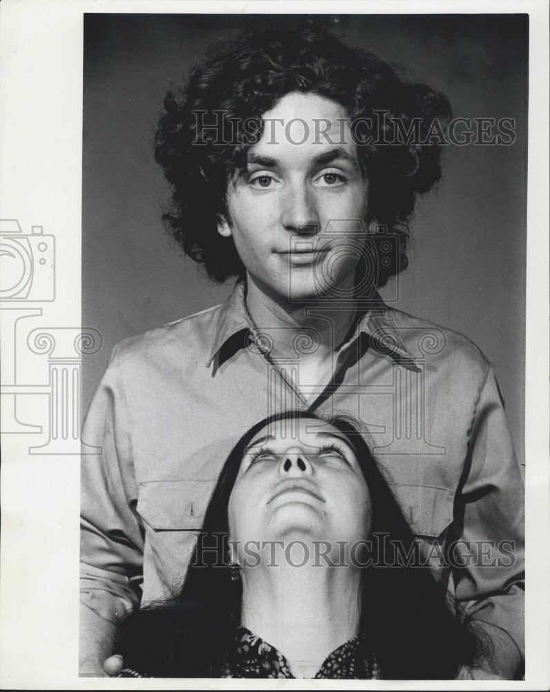 1973 Press Photo Actor John Rowe in &quot;Much Ado About Nothing&quot; - Historic Images