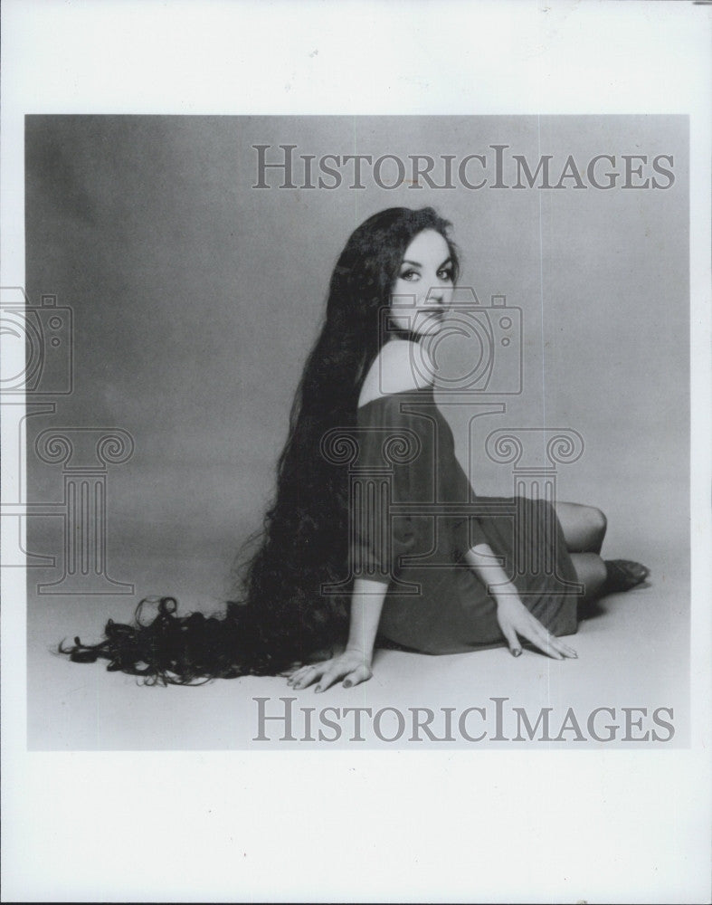 Press Photo Singer Crystal Gayle - Historic Images