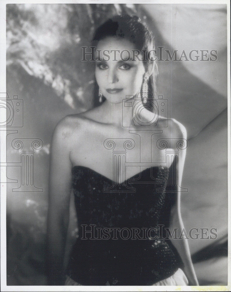 1993 Press Photo Singer Crystal Gayle - Historic Images