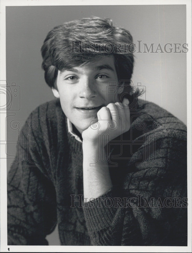 1988 Press Photo Actor Justin Bateman in &quot;The Hogan Family&quot; - Historic Images