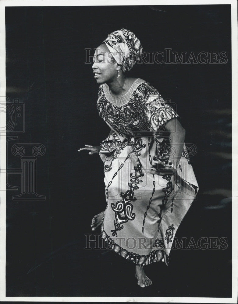 Press Photo Dee Ama Battle Participates In Joy Of Movement - Historic Images