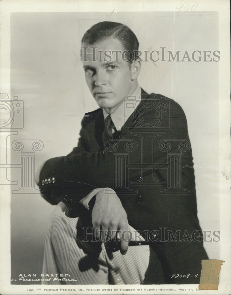 1935 Press Photo actor Alan Baxter in "Mary Burns, Fugitive" - Historic Images