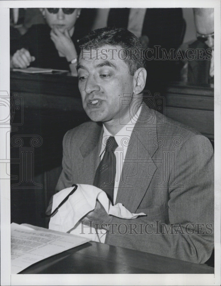 1953 Press Photo Robert Cohen a witness at  House Unamerican Activities comm, - Historic Images