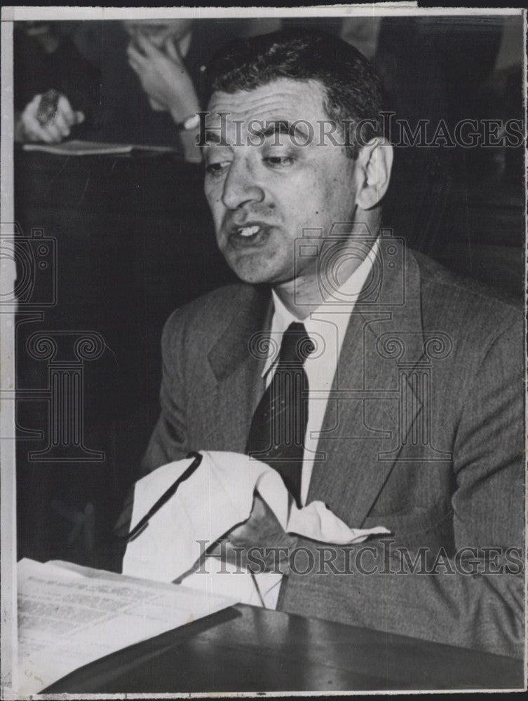 1953 Press Photo Robert Cohen, Asst principal at Jr High School 227, Brooklyn - Historic Images