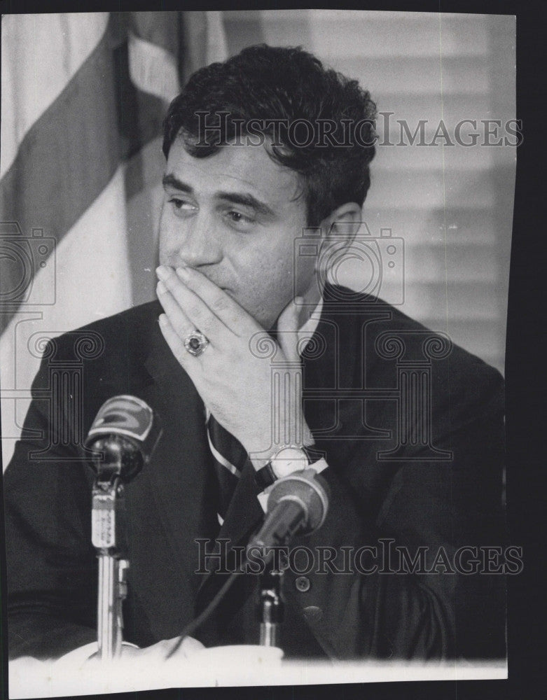 1968 Press Photo Sen. Ben Cohen - Historic Images