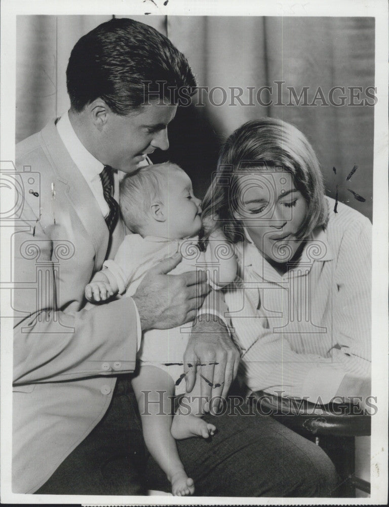 1964 Press Photo Rick, Kris &amp; Tracy Nelson &quot;The Adventures of Ozzie &amp; Harriet&quot; - Historic Images