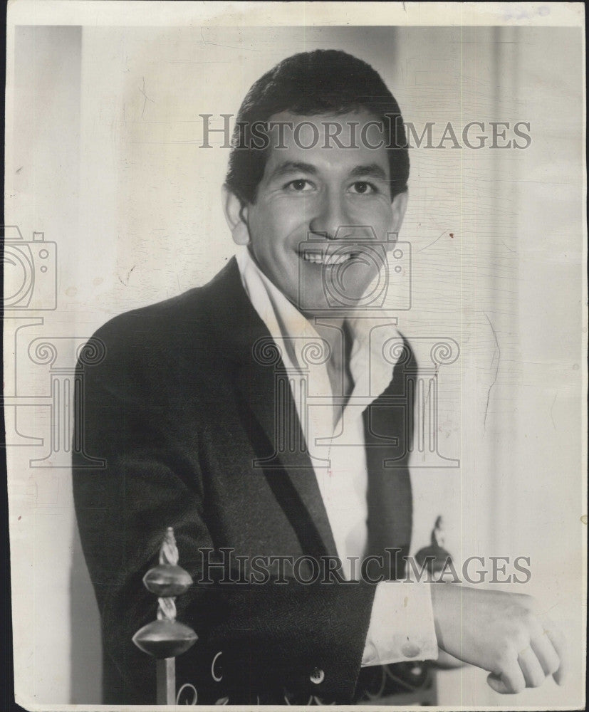 1969 Press Photo Singer- actor Trini Lopez - Historic Images