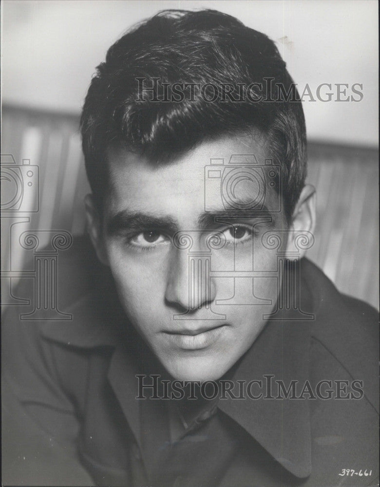 1955 Press Photo Perry Lopez stars in &quot;Battle Cry&quot; - Historic Images