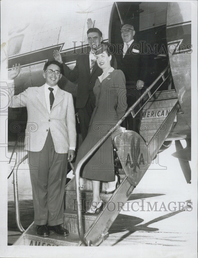 1954 Press Photo Norman Cohen Roland Demars Newsboys Charles Mungie - Historic Images